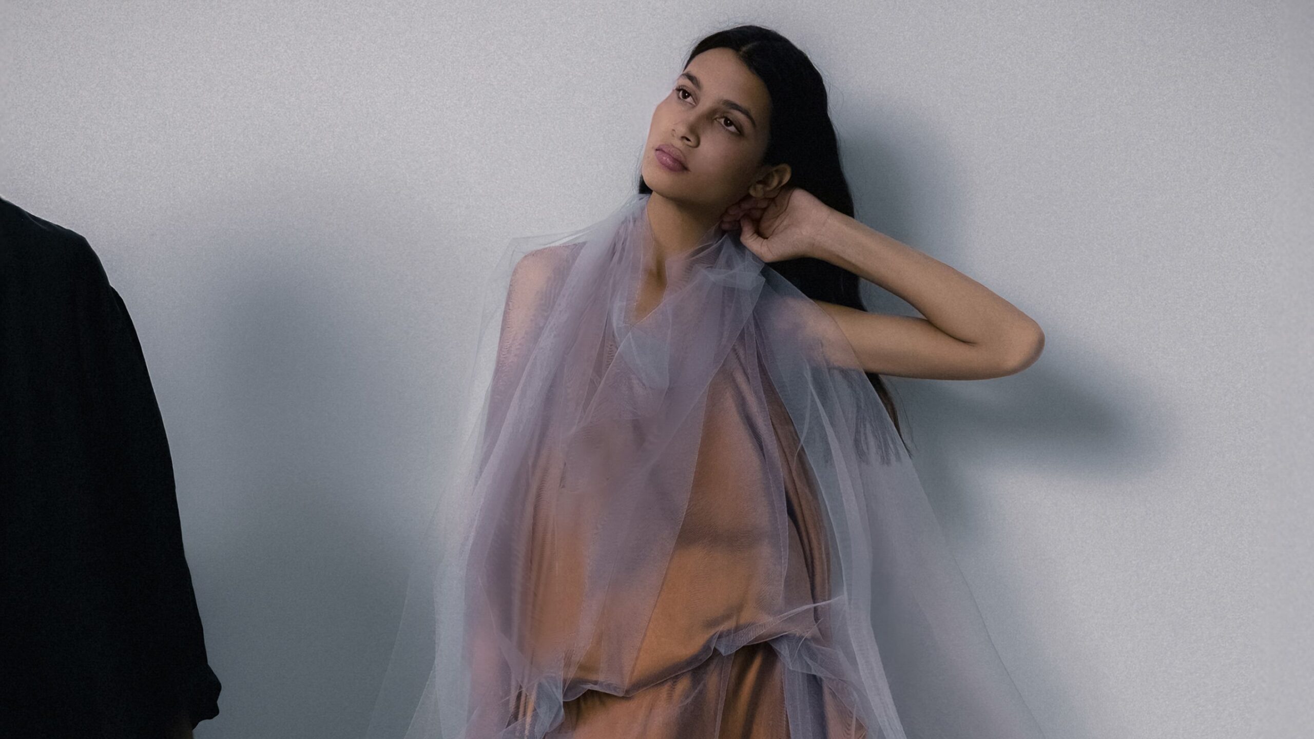 Ernesto Naranjo Unveils His Spring 2026 Collection Inspired by Spain – Mirror Brief